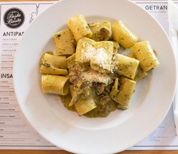 Pasta e Basta, Münster Restaurant, Italienisch, Restaurantgärten
