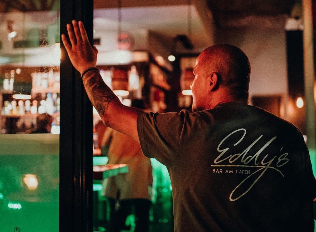 Bild Eddys Bar am Hafen